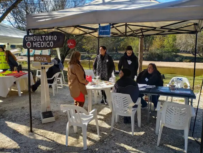 San-Antonio-Paseo-de-Artesanos-y-Productores-con-servicios-municipales-1