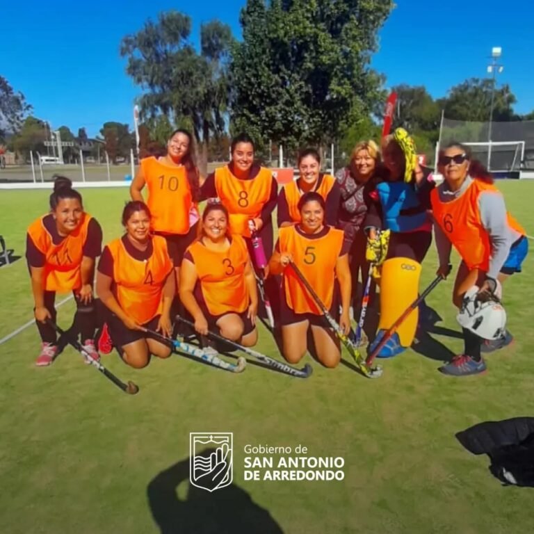 Destacada actuación del equipo de hockey femenino san antoniense
